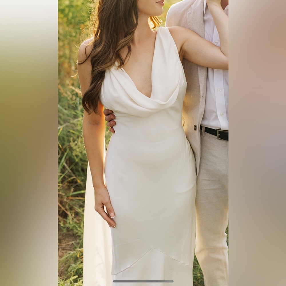 Runaway the Label - Gabriella Maxi Dress - Ivory - XS - Picture 6 of 8